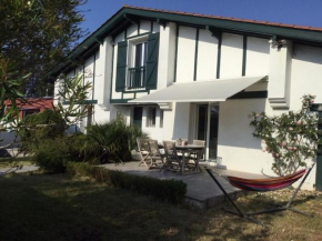 Belle villa avec piscine, proche plage et centre de Saint-Jean-de-Luz - FR-1-239-718